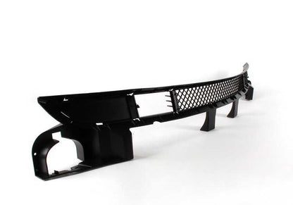 Rejilla delantera parachoques negra OEM 51117132054 para BMW E46. Original BMW.