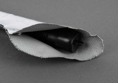 Tubo de retorno de aceite OEM 11158545789 para BMW i3 (I01, I01N). Compatible con sistema de ventilación del cárter. Original BMW.