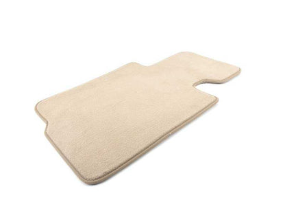 Alfombrillas de moqueta beige OEM 51477316602 para BMW E92 y E92N Coupé y M3 con xDrive. Juego completo para delante y detrás. Original BMW.