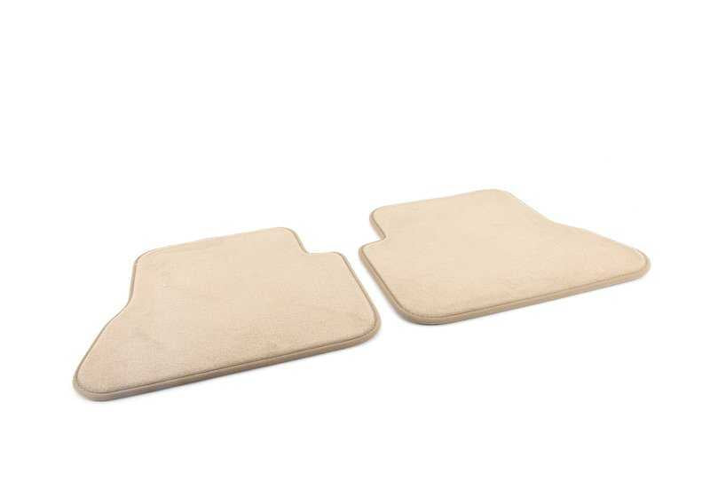 Alfombrillas de moqueta beige OEM 51477316602 para BMW E92 y E92N Coupé y M3 con xDrive. Juego completo para delante y detrás. Original BMW.