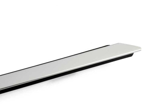 Alluminio opaco con modanatura a sinistra OEM 51357332535 ​​per BMW F36 e F36N. BMW originale BMW.