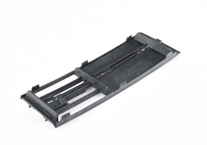 Griglia di ingresso dell'aria parzialmente chiusa per la BMW 7 F01N, F02N (OEM 51117295267). BMW originale.