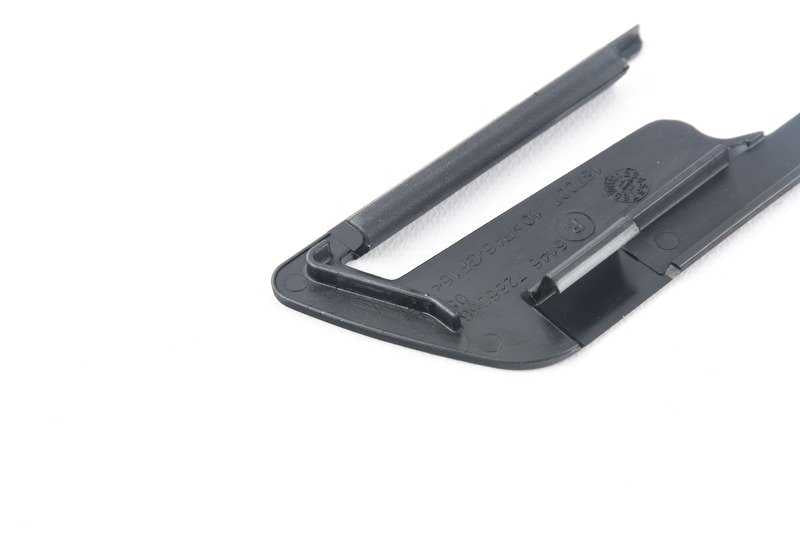 RIGHT PLAY OEM 51467286066 FOR BMW F30, F30N, F35, F35N, F80, F80N, F32, F32N, F82, F82N. Original BMW piece. Ideal to cover interior components of the vehicle.