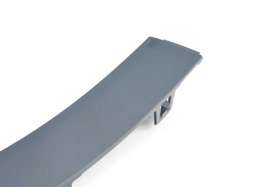 Embellecedor paso de rueda delantero izquierdo OEM 51778052073 para BMW F25 y F26. Pieza original BMW incluida en el paquete aerodinámico M.