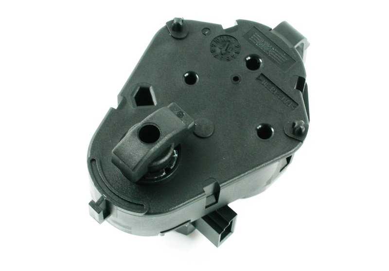 Actuador de recirculación de aire derecho OEM 64116934824 para BMW E46, X3 E83. Pieza original BMW.