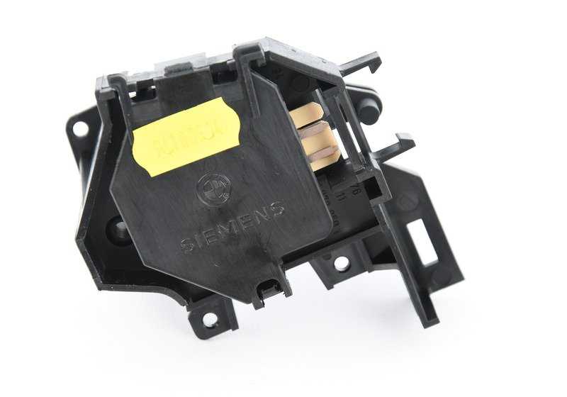 Riparazione dell'interruttore di temperatura OEM 64111375746 per BMW E30 (316, 316i), Z1. Compatibile con modelli con motore M10 e trasmissioni diverse. BMW originale.