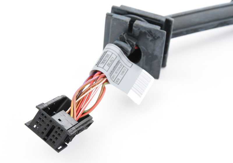 Arnés de cables del motor, módulo de inyección para BMW E90N (OEM 12517808216). Original BMW