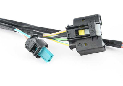 Cable adaptador OEM 61129300858 para BMW F25. Original BMW.