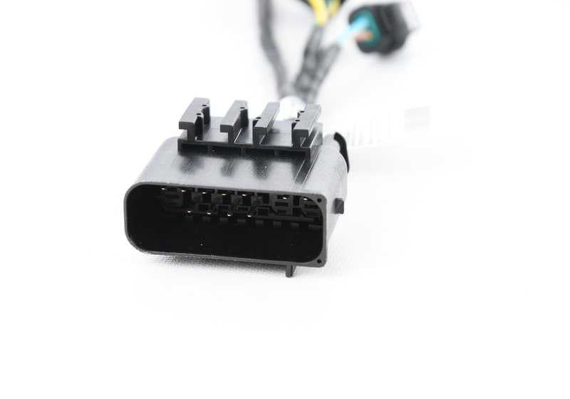 Cable adaptador OEM 61129300858 para BMW F25. Original BMW.