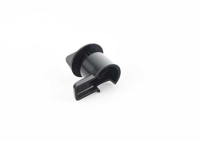 Cierre de tapizado maletero OEM 51477330518 para BMW F30, F30N, F35, F35N, F80, F80N, F32, F32N, F82, F82N. Original BMW.