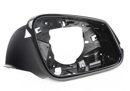 Soporte embellecedor espejo derecho negro brillo OEM 51167302412 para BMW F20, F20N, F21, F21N, F22, F22N, F23, F23N, F87, F87N, F30, F30N, F31, F31N, F34, F34N, F35, F35N, F32, F32N, F33, F33N, F36, F36N. Original BMW.