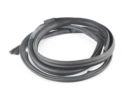 Junta de goma puerta delantera derecha OEM 51716754283 para BMW E46. Sella la puerta y evita filtraciones o ruidos. Original BMW.
