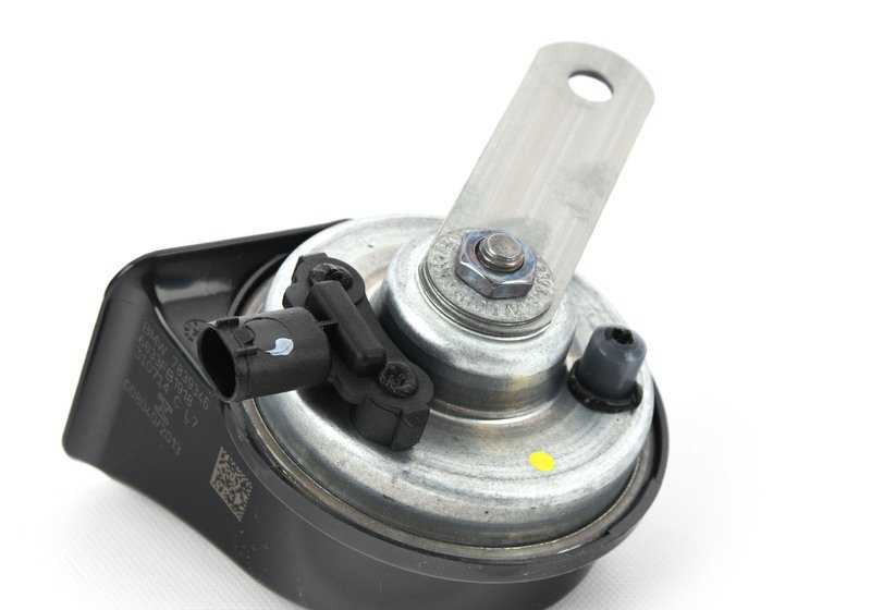Acute Clxon OEM 61337839346 per BMW E63 ed E64 M6. Compatibile con i modelli M6 Coupé e Cabrio 2005-2010. BMW di riserva originale.