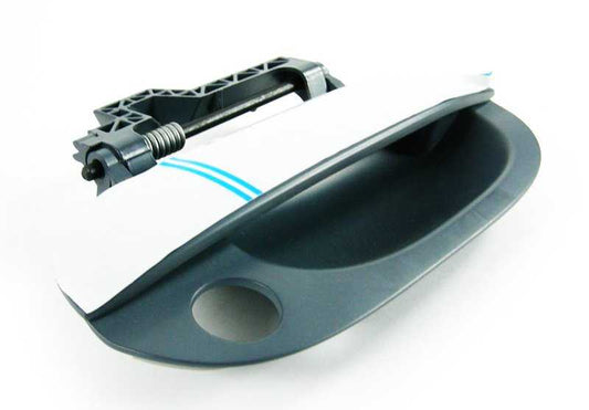 Maneta exterior de puerta derecha OEM 51218245462 para BMW E39. Original BMW.