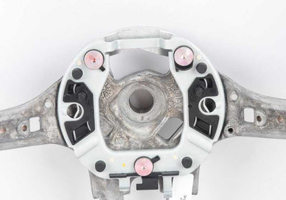 Volante deportivo de cuero M OEM 32307851498 para BMW F25, F26, F15, F16. Original BMW.