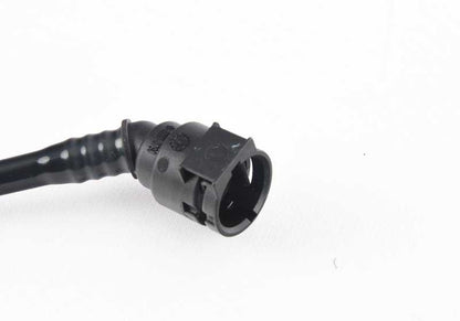 Kältemittelschlauch für BMW Serie 1, 2, 3 und 4. Modelle F20, F21, F22, F23, F30, F31, F32, F33, F34, F35, F36, F87. Original BMW.