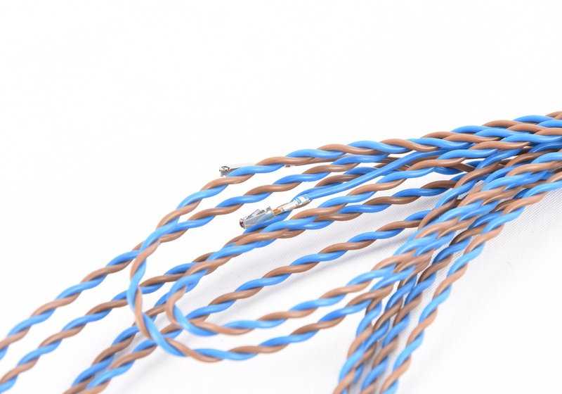 Cable de reparación borne batería/control unidad OEM 61129118128 para MINI R50, R52, R53. Compatible con modelos One y Cooper. Original MINI.