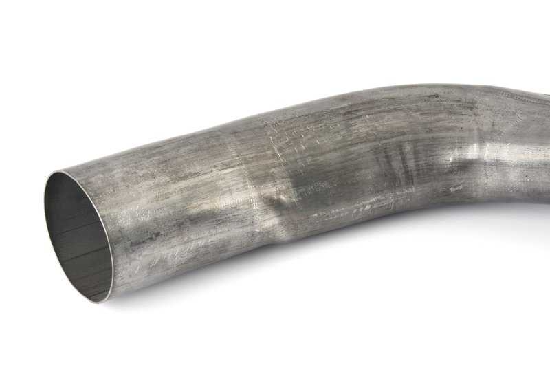 Intermediate silencer for BMW 3 Series F30, F31, F34, 4 Series F32, F33, F36 (OEM 18307646996). Genuine BMW.