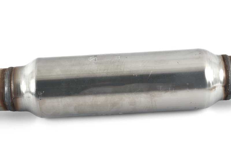 Intermediate silencer for BMW 3 Series F30, F31, F34, 4 Series F32, F33, F36 (OEM 18307646996). Genuine BMW.