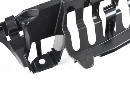 Guía central trasera OEM 51127260462 para BMW Serie 3 F31 (316d) con motores N47T y B47K. Compatible con versiones Automáticas y Manuales con tracción trasera. Original BMW.