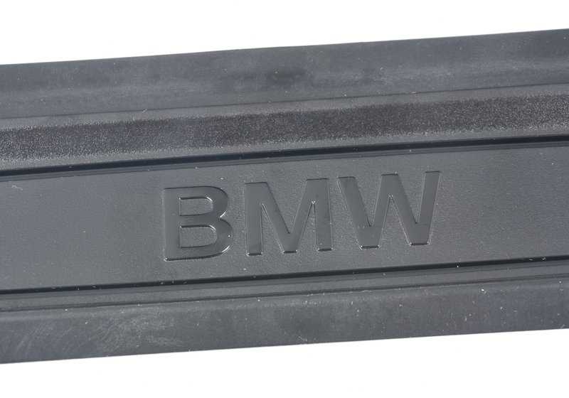 Front intake manifold housing for BMW F20, F52, F45, F46, F30, F31, F34, F36, F48, F49, F39 (OEM 51477263315). Original BMW