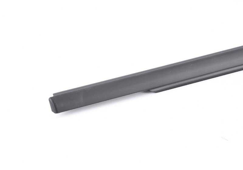 Cubierta embellecedora exterior puerta trasera derecha OEM 51357140732 para BMW E91. Original BMW.