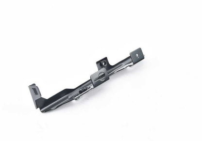 Soporte superior derecho para radiador adicional OEM 51648055672 para BMW F80, F80N, F82, F82N, F83, F83N. Original BMW.