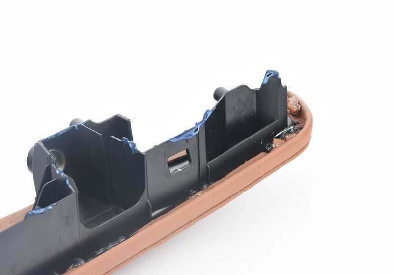 Apoyabrazos delantero izquierdo OEM 51417239669 para BMW E90, E91. Original BMW.