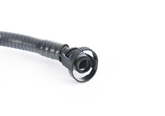 Tubo de ventilación del depósito OEM 13907567396 para BMW F07, F10, F11, F12, F13, F01, F02, F04. Original BMW.