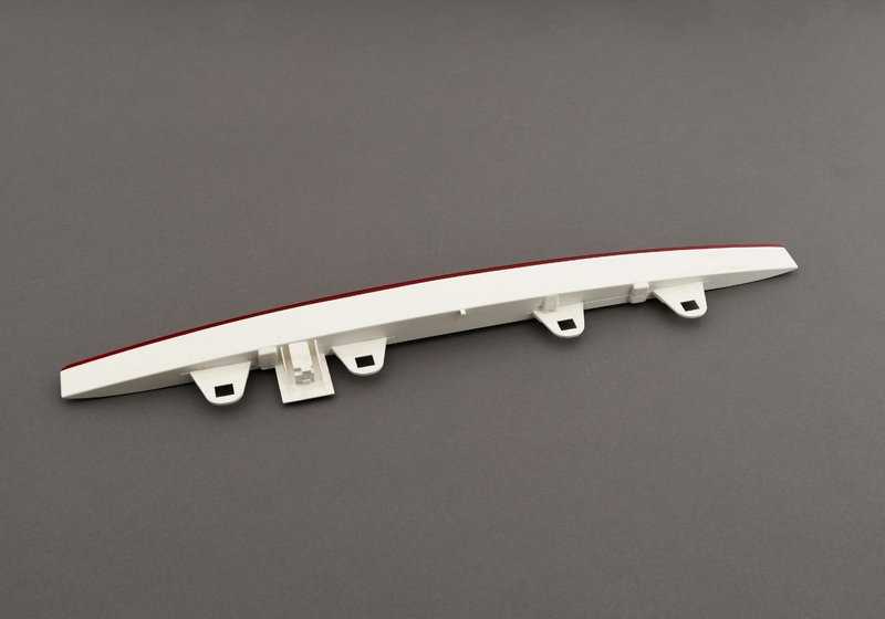 Tercera luz de freno OEM 63257191765 para BMW E89. Original BMW.