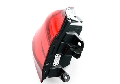 Piloto trasero izquierdo Black Line OEM 63217456517 para BMW Serie 3 F30N y M3 F80N. Luz trasera exterior de la aleta. Original BMW.