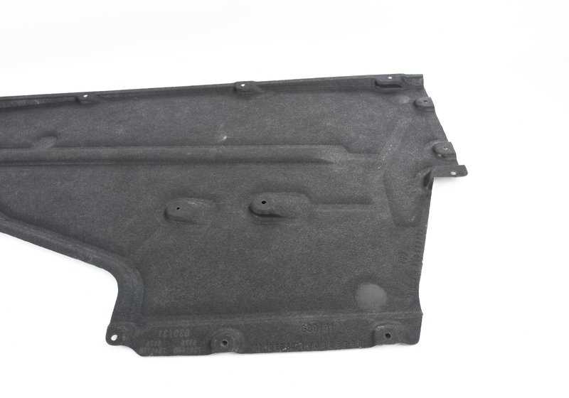 Cubierta lateral derecha inferior OEM 51757340778 para BMW F90, G30, G31. Compatible con M5, 518d y más versiones según año y motorización. Pieza original BMW.