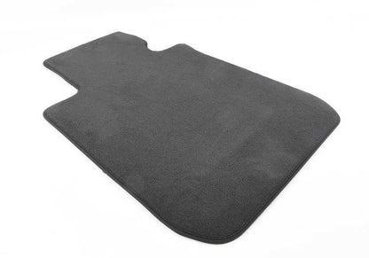 Alfombrilla de terciopelo conductor antracita OEM 51477265437 para BMW E81, E82, E88. Recambio original BMW.