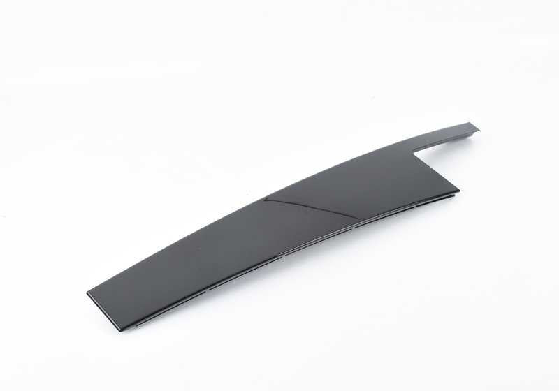 Embellecedor pilar B puerta trasera izquierda OEM 51357390139 para BMW F90, F90N, G30, G30N, G31, G31N, G38, G38N. Color negro brillo. Original BMW.