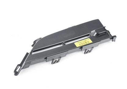 Tapa entrada de aire izquierda OEM 51117459519 para BMW X3 G01. Repuesto original BMW.