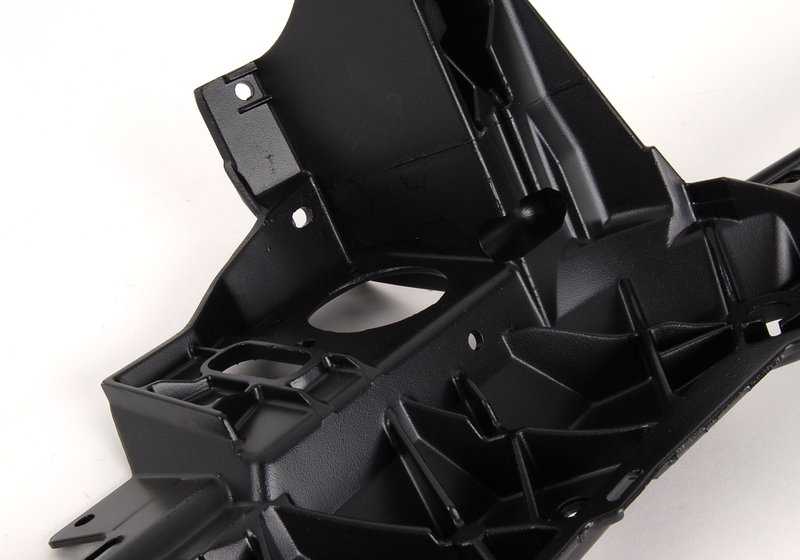 Top do septo frontal para BMW 3 E46 Series (OEM 51717114123). BMW original.