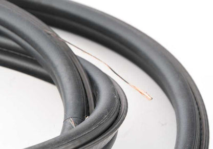 Dichtung Heckklappe for BMW 5 Series F90, G30, G38 (OEM 51767442715). Genuine BMW