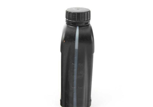Original Oil for rear differential OEM 83222447362 for BMW G20, G21, F90, F91, F92, F93, G14, G15, G16, G01, F97, G02, F98, G05, G06, G07, G29. 0.5L capacity. Original BMW.