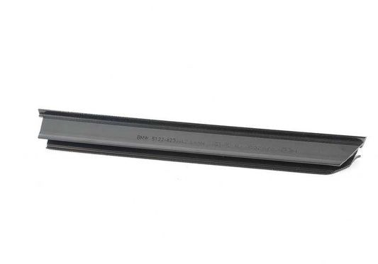 Moldura interior trasera derecha OEM 51228230482 para BMW Serie 7 E38. Original BMW.
