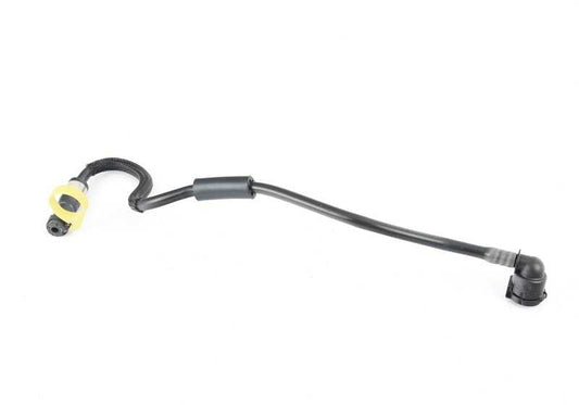 Tubo refrigerante OEM 17128602684 para BMW G30 M550i xDrive, G11/G12 750i, 750i xDrive, 750Li, 750Li xDrive. Conector original de radiador a centralita DME. Original BMW.