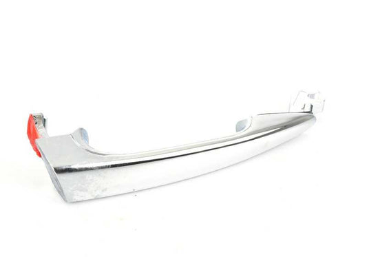 Manilla exterior cromada derecha OEM 51218229622 para BMW E46. Ideal para reemplazo en tirador de puerta. Compatible con modelos con Chrome Line Exterieur. Original BMW.