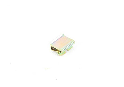 OEM 51211928264 Clip de serrage pour BMW E34 et E32. Pièce d'origine utilisée dans les mécanismes de fermeture et d'ouverture des portes avant et arrière. BMW d'origine.