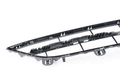 Rejilla central inferior paragolpes OEM 51117453748 para BMW X6 F16. Pieza original BMW.