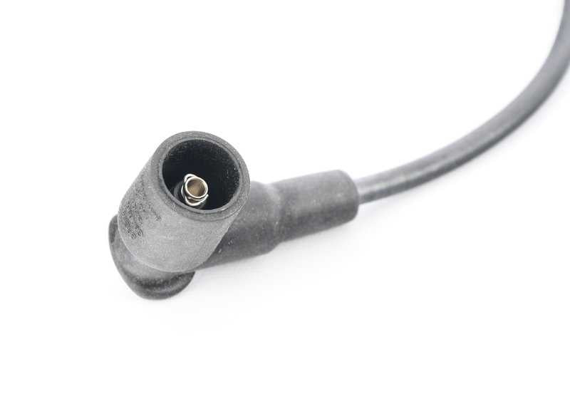 Cavo di accensione OEM 12121739173 per BMW E36 318is {BE51, BE52, BE61, BE62, CA51, CA61} con motore M42. Compatibile con versioni manuali e automatiche. BMW originale.