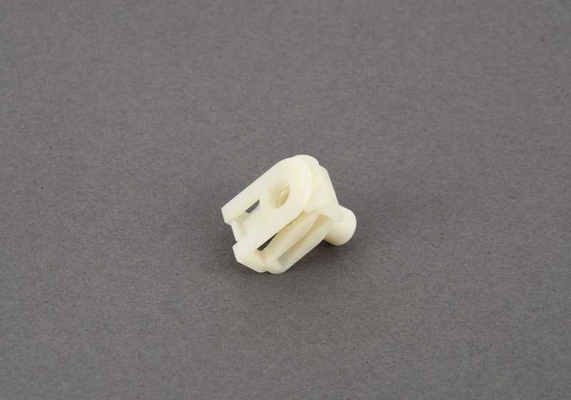BMW Clip 3 F30 Series, F31, 4 F32 Series, X2 U10, X3 F97, G01, G08, X4 F98, G02, X5 F15, F85, F95, X6 F16, F86, F96, MINI U25 (OEM 07147355921). BMW originale