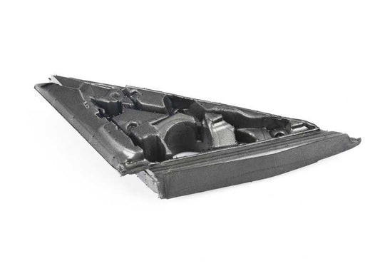 Junta exterior triángulo espejo derecho OEM 51338062244 para BMW F80, F80N. Recambio original BMW.