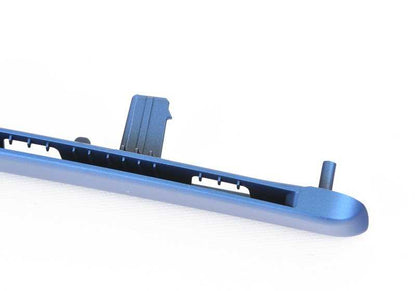 Barre d'accent avant gauche pour la série BMW 3 F30N, F31N, F35N (OEM 51418065961). BMW d'origine