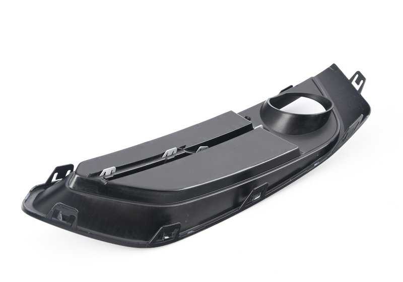 Rejilla embellecedora derecha cerrada OEM 51117343732 para BMW F22, F23. Pieza frontal original BMW diseñada para encajar perfectamente y conservar la estética y aerodinámica del vehículo. Original BMW.