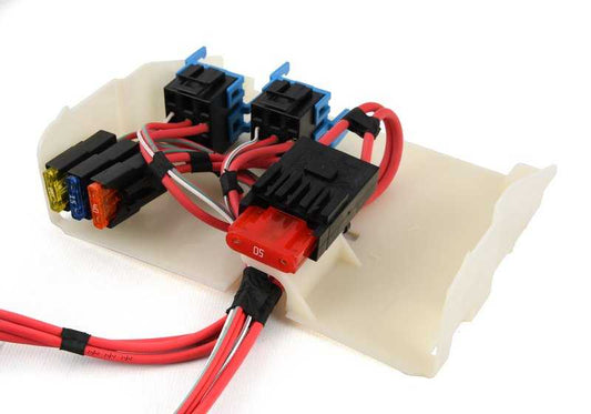 Cableado motor y módulo de transmisión OEM 12537598048 para BMW E82, E88, E90, E91, E92, E93. Repuesto original BMW. Ideal para solucionar fallos eléctricos en el motor o la caja de cambios.