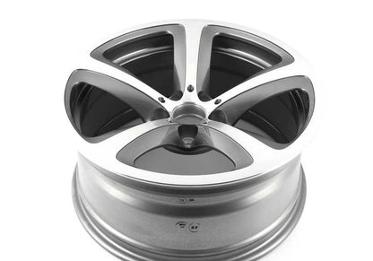 Llanta de aleación original BMW diseño radios en estrella 249 OEM 36116777354 para BMW E63 630i (todos los modelos compatibles). Tamaño 9x19 ET14. Para eje trasero. Original BMW.